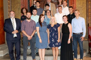 12 neue Auszubildende und Beamtenanwärter bei der Stadtverwaltung