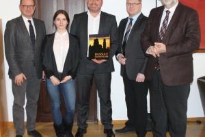 Oberbürgermeister empfängt neue Landsmannschaft