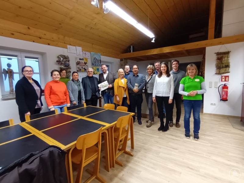 Die niederbayerischen LEADER-Akteure besuchen den “Schulbauernhof mit Gäste- und Jugendhaus“ der Familie Zeintl.