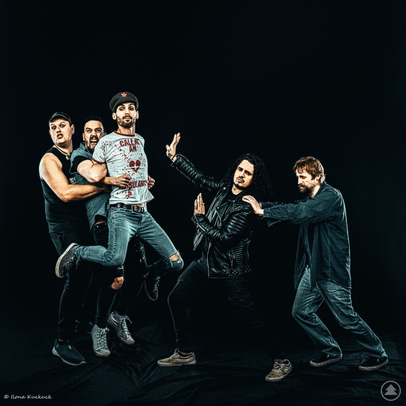 Searching for a Reply, die nach eigenen Angaben „härteste Boyband der Welt“, rockt um 21 Uhr die Bühne. © Ilona Kuckuck