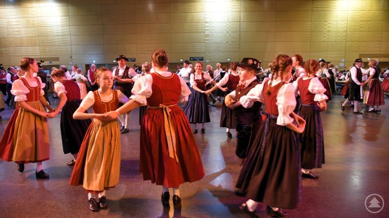 Der dritte „Ball der Tracht“ am 10. Januar 2025 in der Dreiländerhalle in Passau wird Jung und Alt begeistern. dreifluessegau_pm_balldertracht2025_1.jpg
