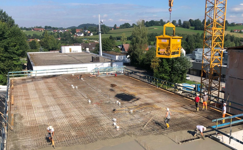Die Arbeiten am Staatlichen Beruflichen Schulzentrum in Waldkirchen gehen voran.