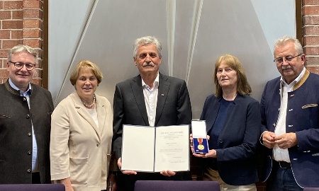 Bundesverdienstmedaille für Johann Berr aus Feldkirchen