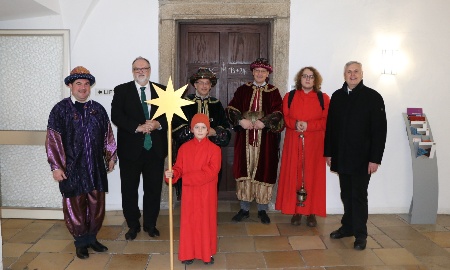 Sternsinger zu Besuch bei Oberbürgermeister Jürgen Dupper