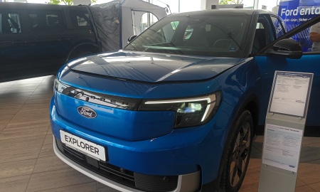 Starke PS, noch mehr Sonne und eine Weltpremiere in Blau: Hausmesse im Autohaus Griesbeck