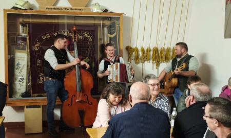 Zünftiges Starkbierfest der Freiwilligen Feuerwehr Saldenau ein voller Erfolg