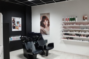 Haare schneiden in den Salons von Petra Seiher