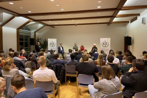 Zukunft des Landkreises: Jugend informiert sich zur Landratswahl