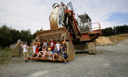 Hier wird ein Berg zu Schotter gemacht
