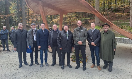 Bayerische Staatsforsten eröffnen Stillen Wald Rusel