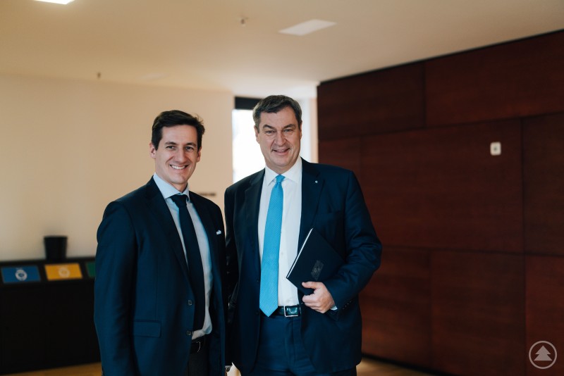 „Ministerpräsident Dr. Markus Söder hat unser Anliegen sehr unterstützt!“ MdL Dr. Stefan Ebner mit dem Ministerpräsidenten.