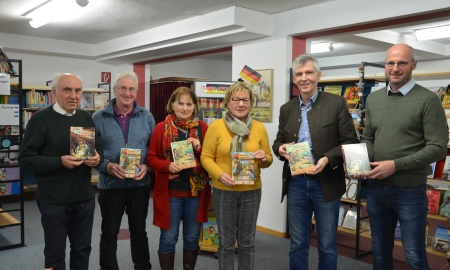 Büchereiangebot jetzt um den Landtagskrimi reicher