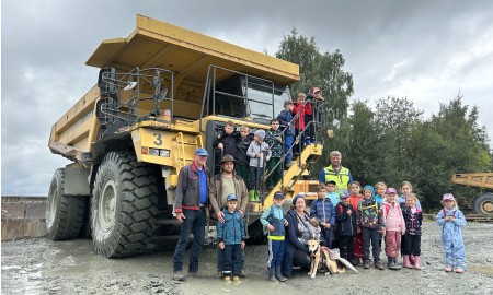 Rundgang am Tiefgang – Schönberger Kinder erleben Steinbruch hautnah