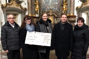 Spendenübergabe an das Lukas-Kern-Kinderheim