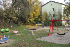 Neue Geräte für Spielplatz