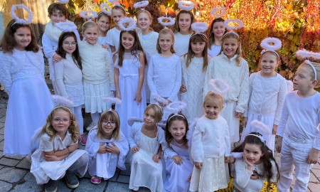 Kinder, Keks & Kabarett: Adventlicher Nachmittag im Kubinsaal Schärding