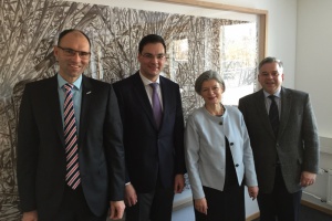 Landrat Gruber besucht Universität Passau; „Freyung-Grafenau als Partner der Universität“