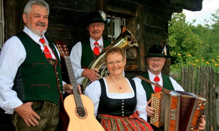 20 Jahre "d'Waidler Musi" – Jubiläumsfeier beim Volksfest Tittling