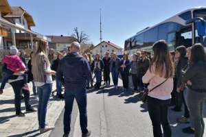„Career Tour“ – Tourismus-Studierende der Technischen Hochschule Deggendorf erkunden den Landkreis FRG