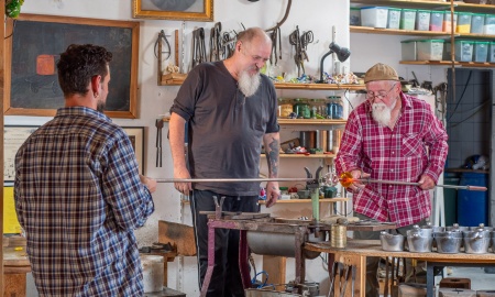 Wenn der Vater mit dem Sohne - Familie Köck in Riedlhütte bei ServusTV
