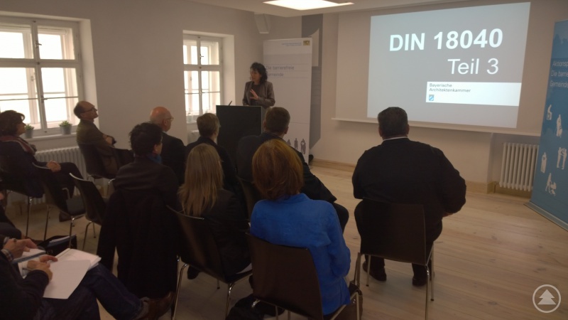 Frau Degenhardt bei der Vorstellung