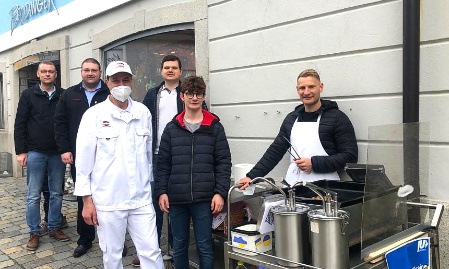 Spendengrillen für die Ukraine-Hilfe