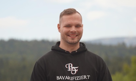 Der Bayerische Freak: Online-Unterhaltung im Bierzelt-Style