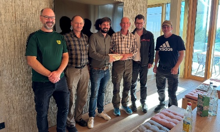 Waldbesitzervereinigung und AELF unterzeichnen Kooperationsvereinbarung