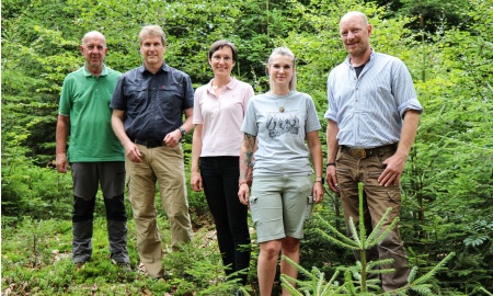 Erstmals wird eine Frau im Nationalpark zur Berufsjägerin ausgebildet