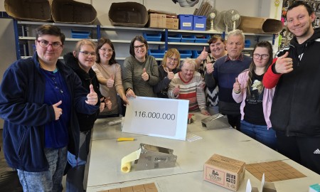 In einem Jahr 116 Millionen Teile für Automobilhersteller verpackt