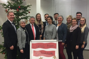 HypoVereinsbank will Kindern des Lukas-Kern-Kinderheims Weihnachtswünsche erfüllen