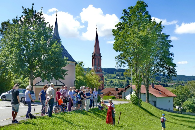 Flyer/Grafik zum Event: Die Glasstadt Zwiesel mit Führung entdecken am Mo., 04.03.2024 - Mo., 30.12.2024