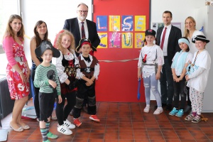 Kunstgrundschule Haidenhof eröffnet Leseclub mit OB Jürgen Dupper