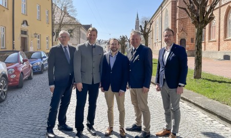 Von der Stubenmusik bis zur Baukultur: Bezirk Niederbayern und Landesverein für Heimatpflege setzen auf starke Kooperationen