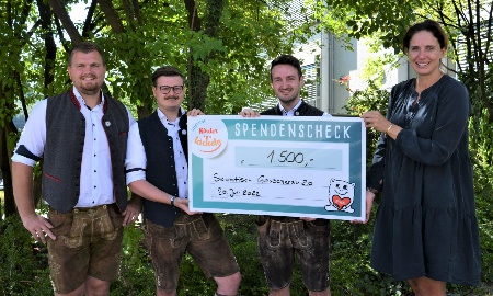 Stammtisch Ganseiverein 2.0 spendet 1.500 Euro