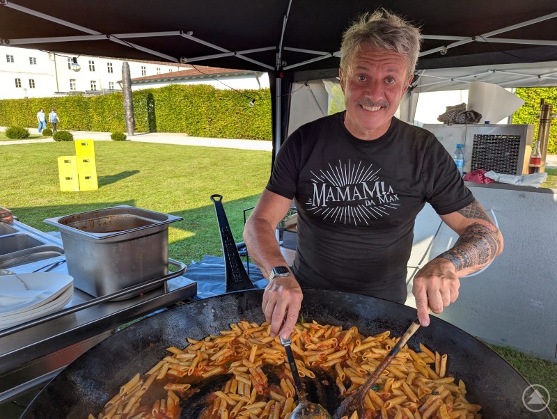 Wie das duftete! Die frisch zubereitete Pasta von Mama M!A - da Max brachte die Gäste ins Schwärmen Pasta Zubereitung von Mama M!A - da Max