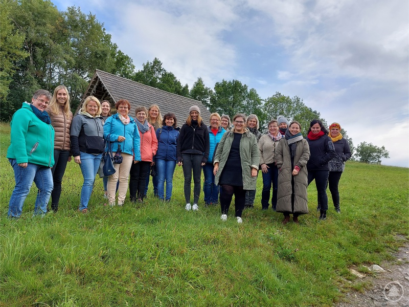 Vernetzung, Austausch und Kennenlernen über Gemeindegrenzen hinweg: Die Gemeinderätinnen der ILE Ilzer Land treffen sich in Ringelai zum zweiten gemeinsamen Treffen.