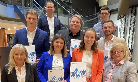 Einser-Azubis mit besten Karriereaussichten