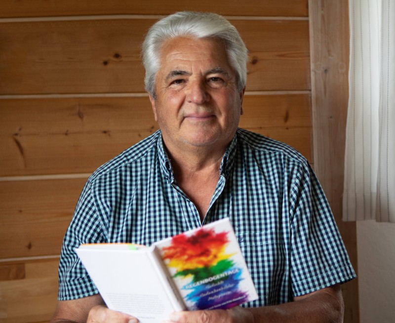 Flyer/Grafik zum Event: "LITERATURFREITAG" am Fr., 11.04.2025 von 18:30 bis 20:00 Uhr