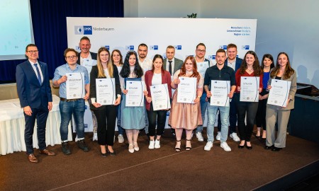 IHK zeichnet Fortbildungsabsolventen aus dem Landkreis Freyung-Grafenau aus