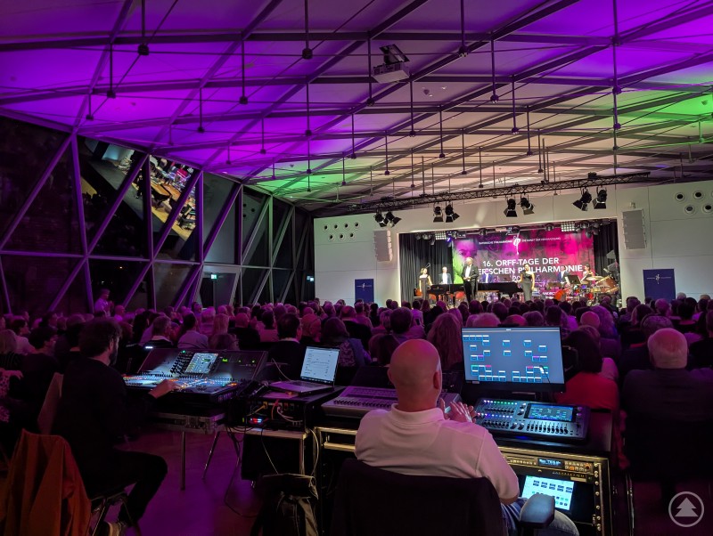 Ausverkaufter Bürgersaal in Plattling 