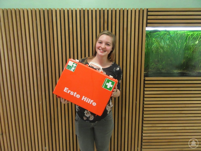 Bianca Kellhammer erprobte das Schwimmen selbst und absolvierte eine Wasserretterausbildung.