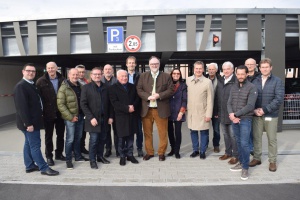 Unter Dach und Fach: Neues Parkhaus für die Hellge-Klinik