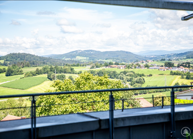 Ausblick vom Gesundheitszentrum auf den Bayerischen Wald