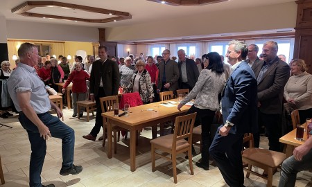 QiGong auf Bayerisch: Landfrauentag in Freyung mit Karl Schwanner
