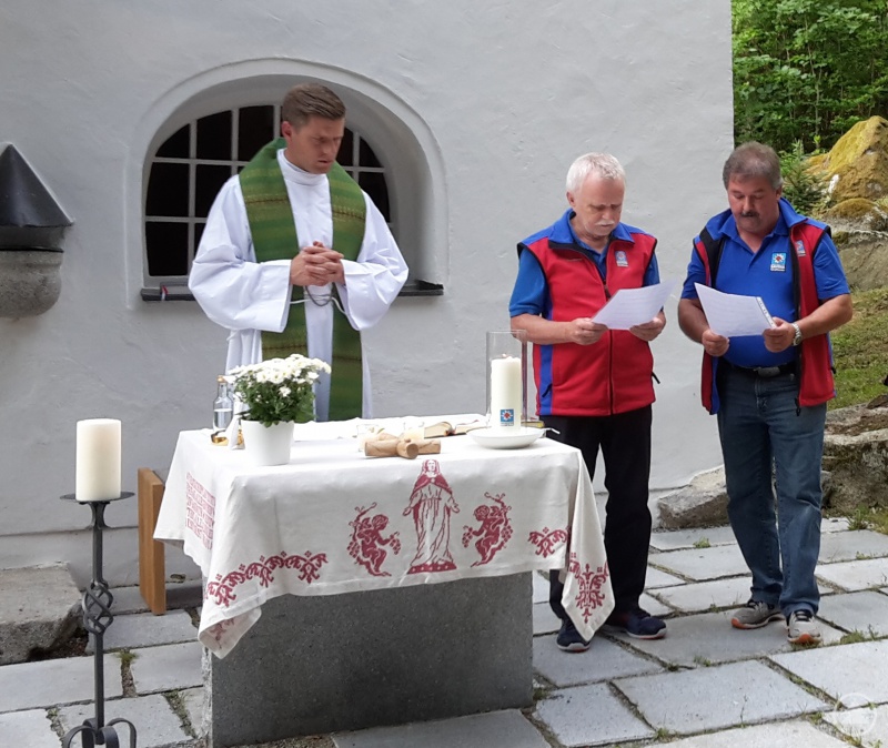 Sigi Stockbauer und Christian Mies trugen die Fürbitten vor.