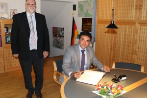 Neuer indischer Generalkonsul Mohit Yadav besucht Oberbürgermeister Jürgen Dupper