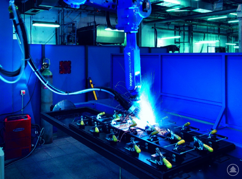 Schweißroboter blau.jpg