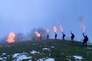 Von weiter Ferne hörte man an Weihnachten die Hausinger Böllerschützen