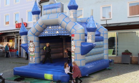 Aidenbacher Herbstmarkt lockt mit buntem Programm und verkaufsoffenem Sonntag